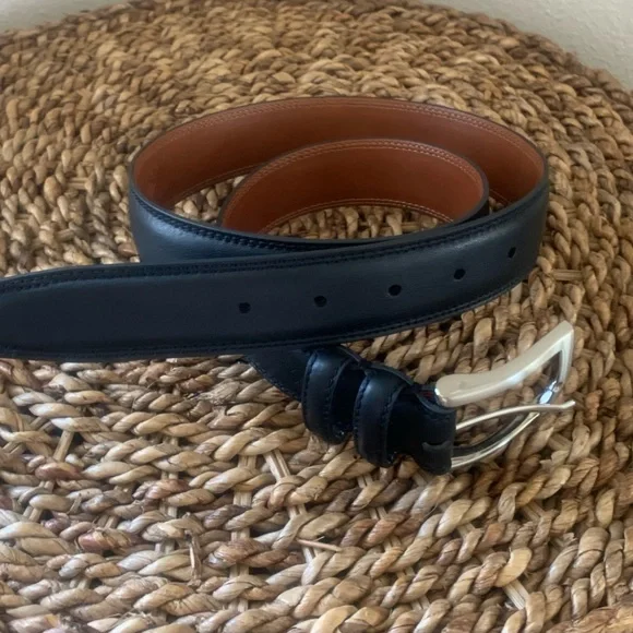 NWOT men’s leather belt. Size 34 - Picture 1 of 5